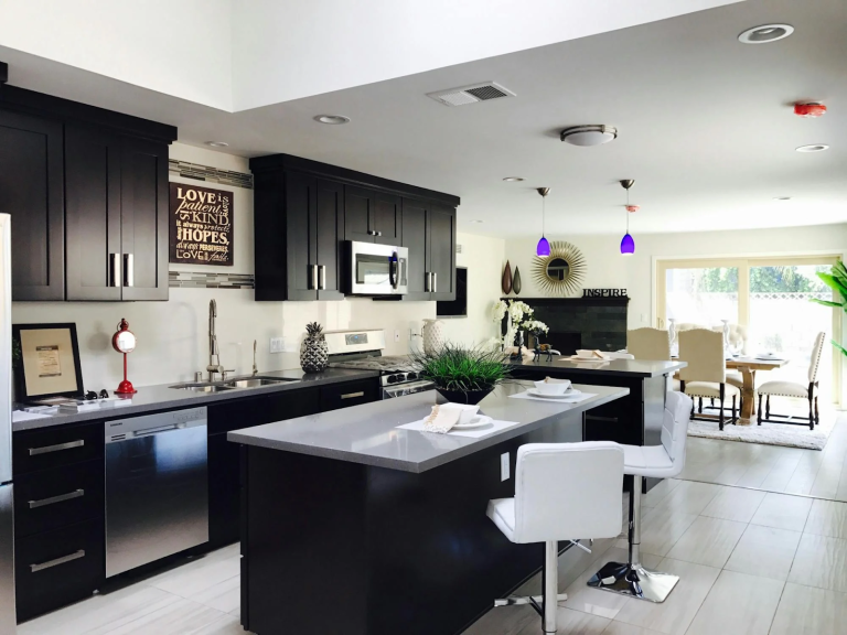 Open Concept Kitchen: The Perfect Way to Combine Living and Dining Spaces