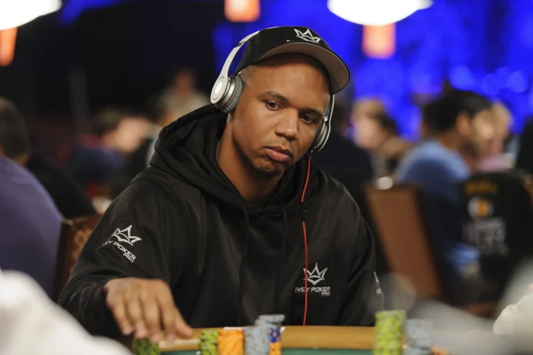 Can You Wear Earbuds at a Casino? 