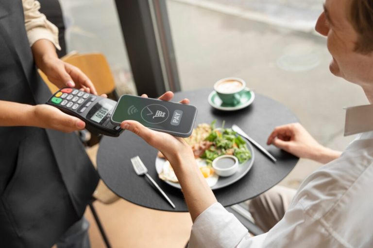 Simplifying Restaurant Payments with Robust Billing Software