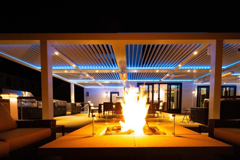 Innovating Outdoor Design with Technology: How StruXure Leads the Way in Smart Outdoor Solutions