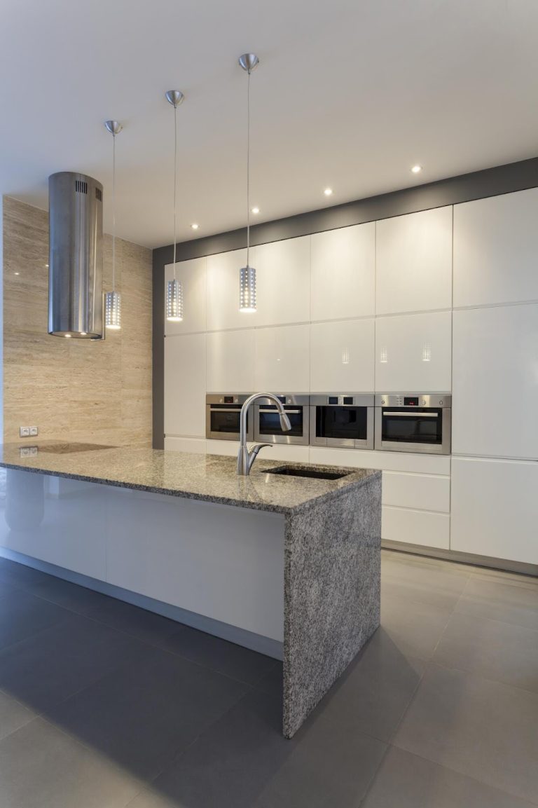 3 Best Types of Stone Countertops: Find the Ideal Fit for Your Kitchen