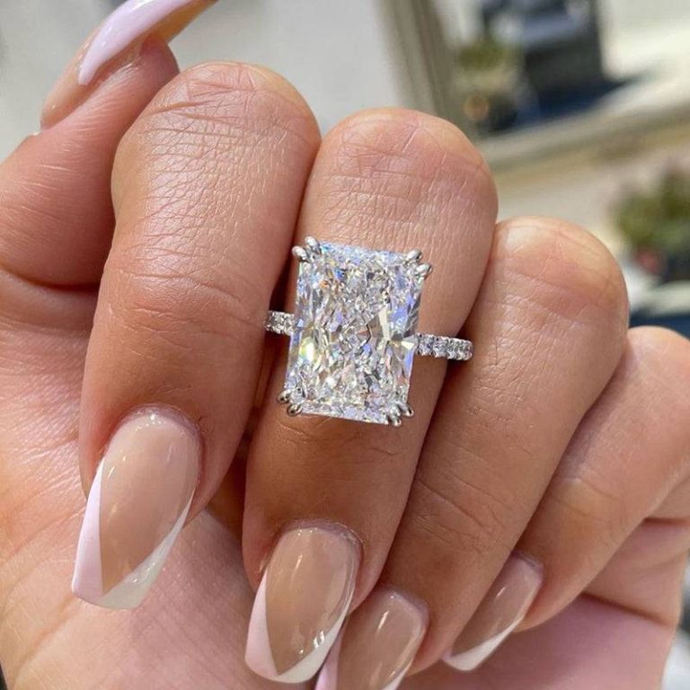 Unique and Captivating Diamond Radiant Cut Engagement Rings
